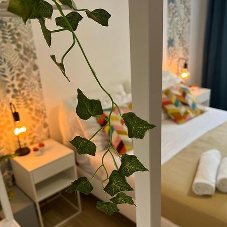 Light Holiday Home Palermo Esterno foto