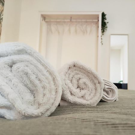 Light Holiday Home Palermo Esterno foto