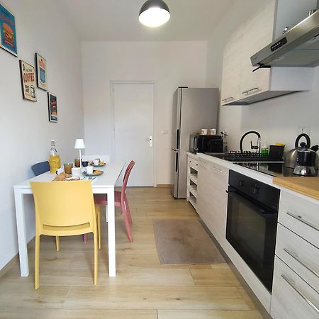 Light Holiday Home Palermo Esterno foto
