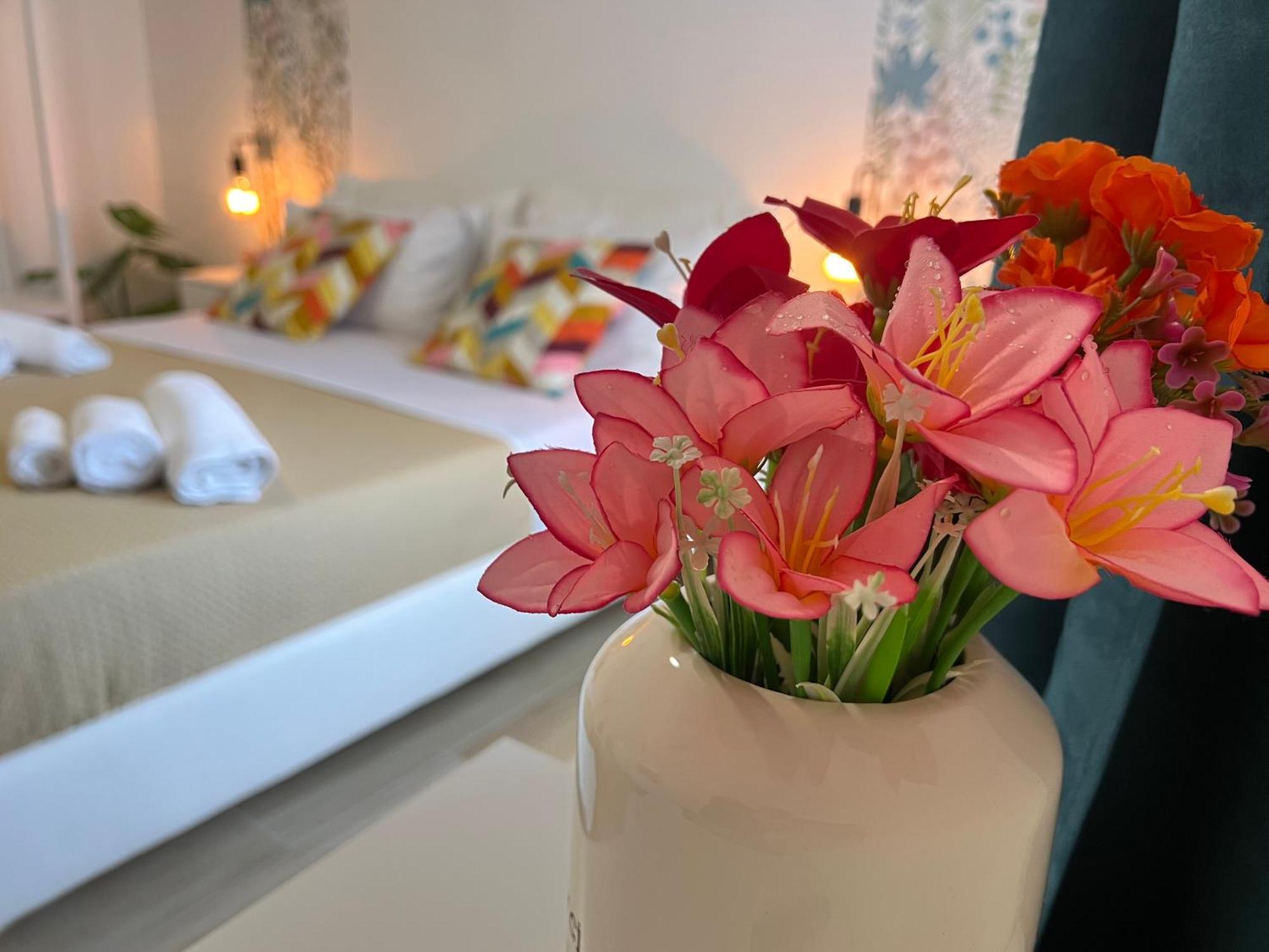 Light Holiday Home Palermo Esterno foto