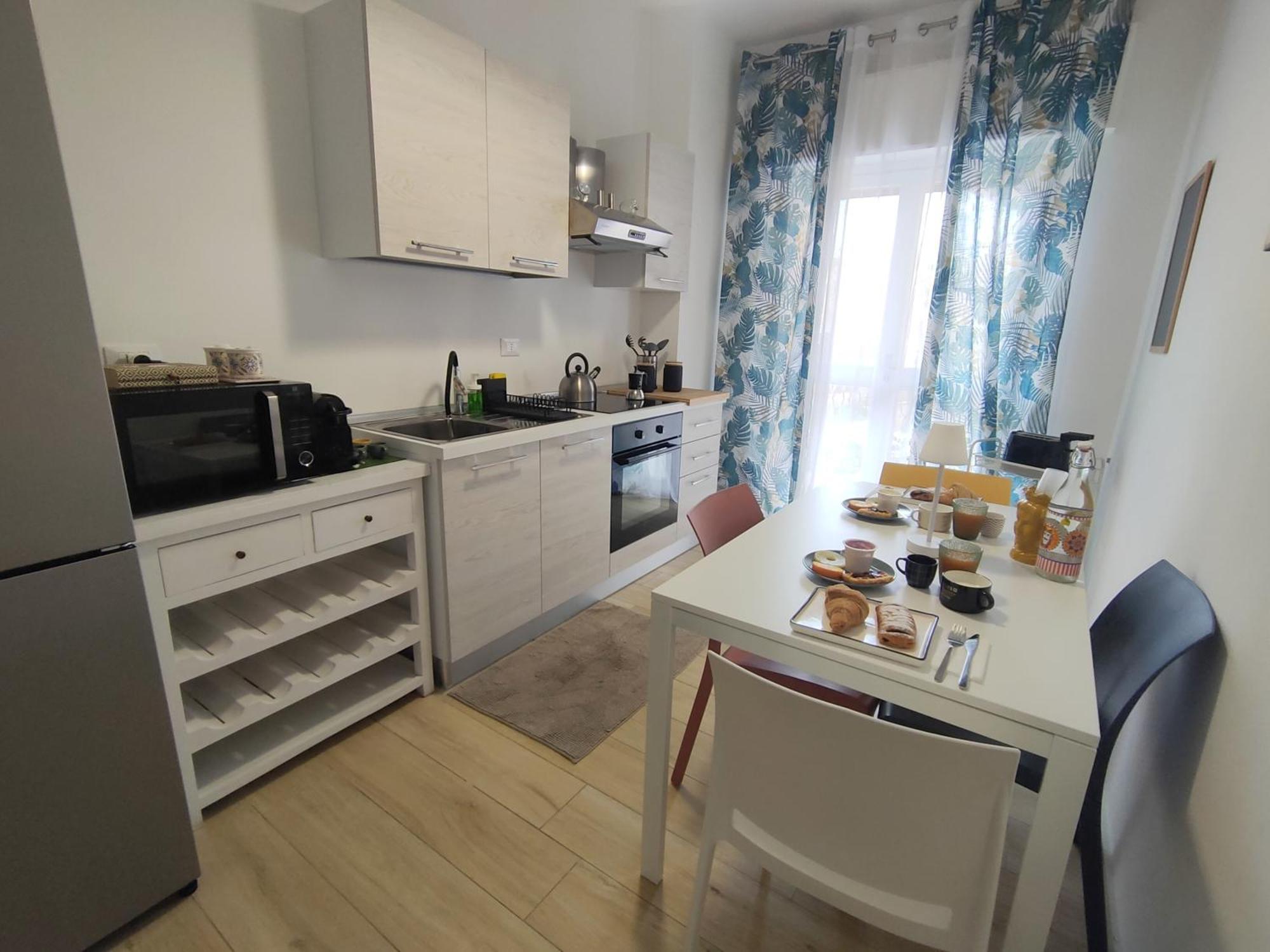Light Holiday Home Palermo Esterno foto